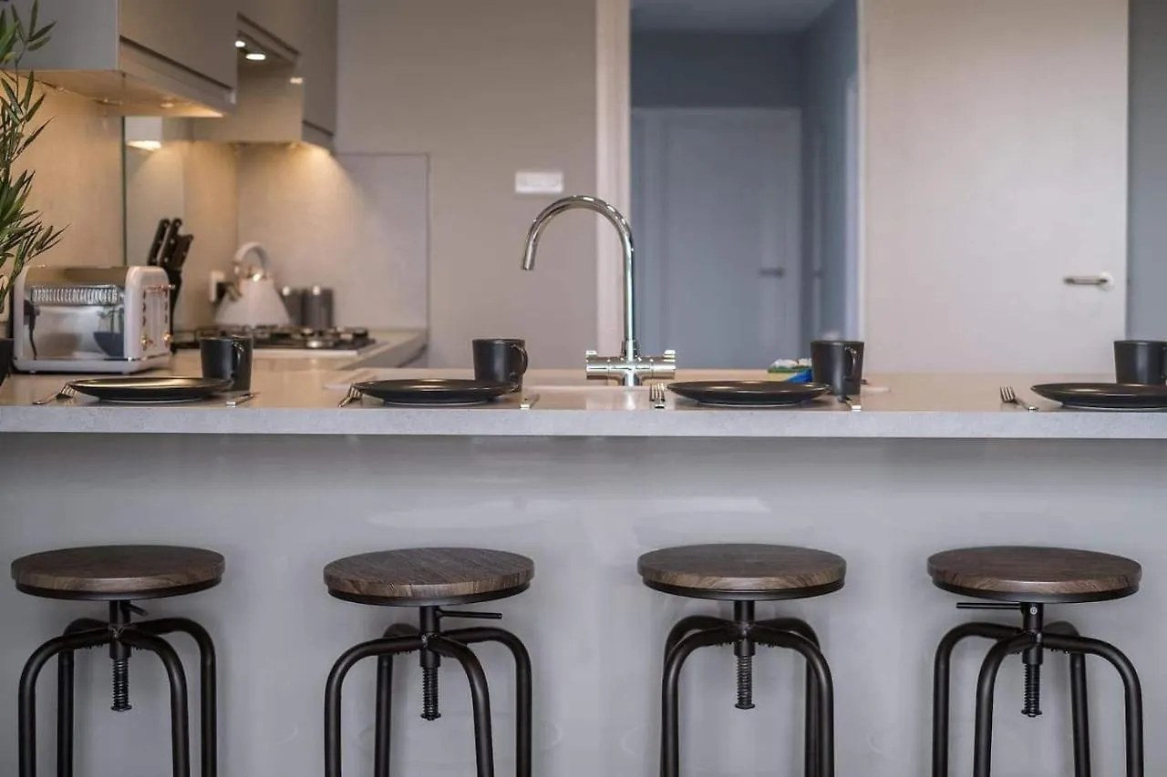 Modern Apartments With Sea Views, Steps From Brighton Beach & The Royal Pavilion