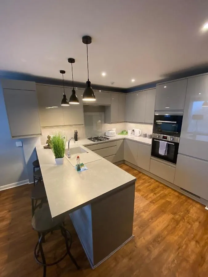 Modern Apartments With Sea Views, Steps From Brighton Beach & The Royal Pavilion