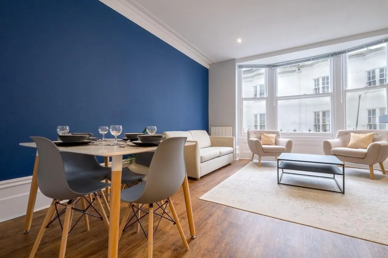 Modern Apartments With Sea Views, Steps From Brighton Beach & The Royal Pavilion
