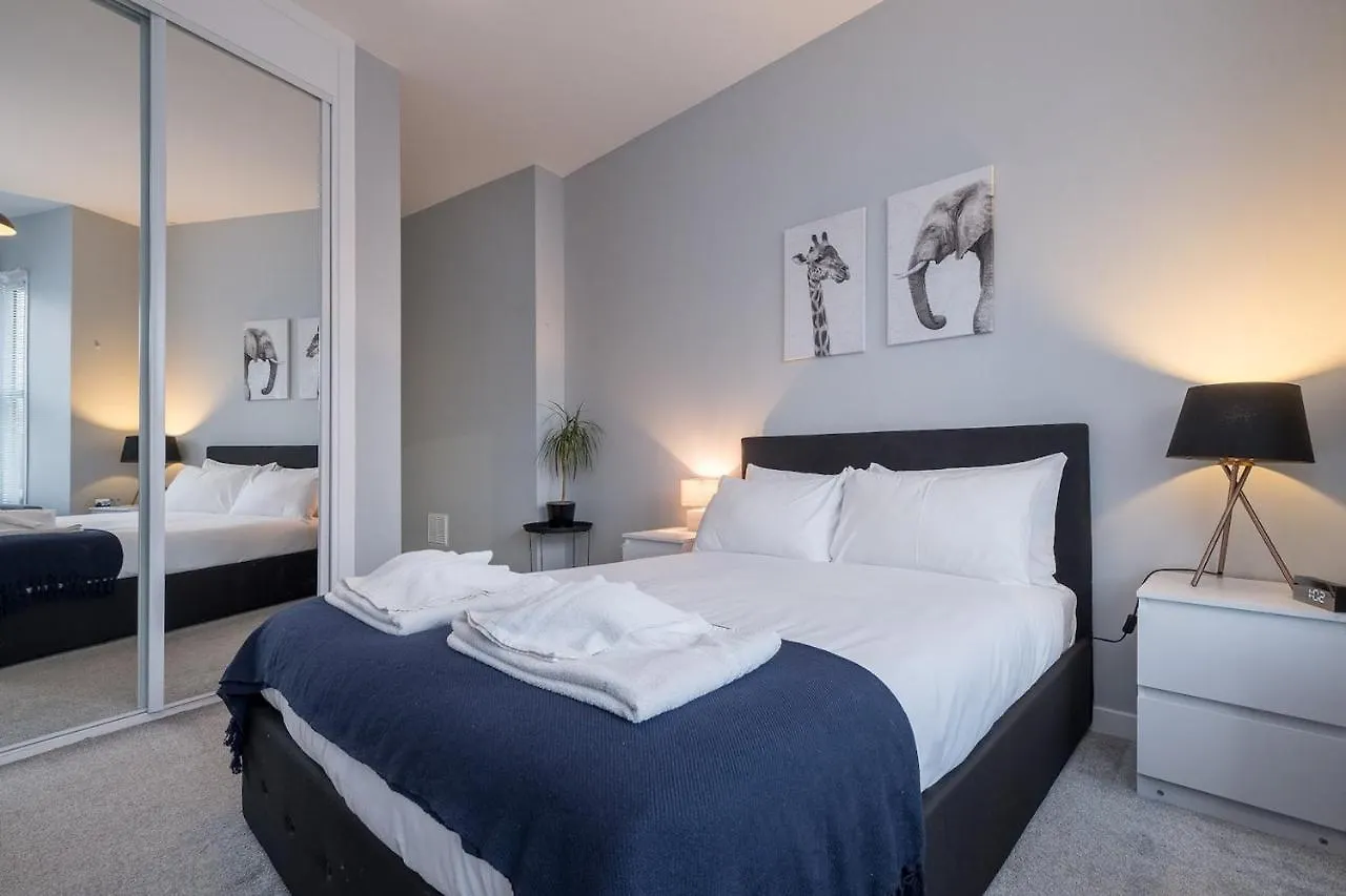 Modern Apartments With Sea Views, Steps From Brighton Beach & The Royal Pavilion