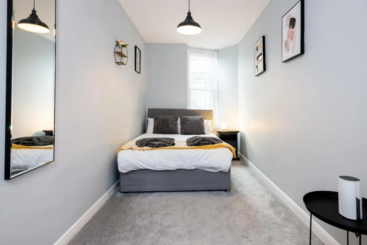 Modern Apartments With Sea Views, Steps From Brighton Beach & The Royal Pavilion