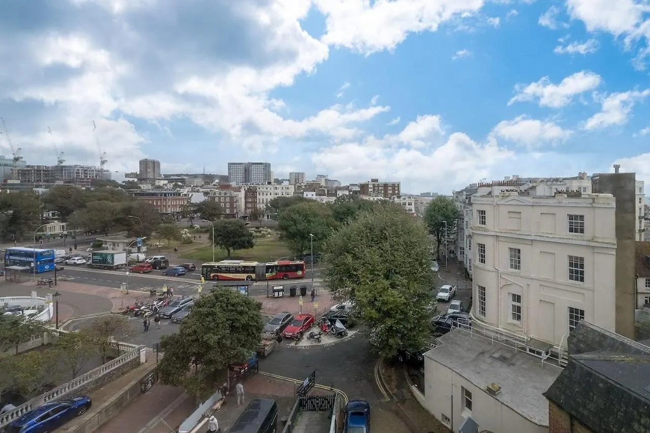 Modern Apartments With Sea Views, Steps From Brighton Beach & The Royal Pavilion